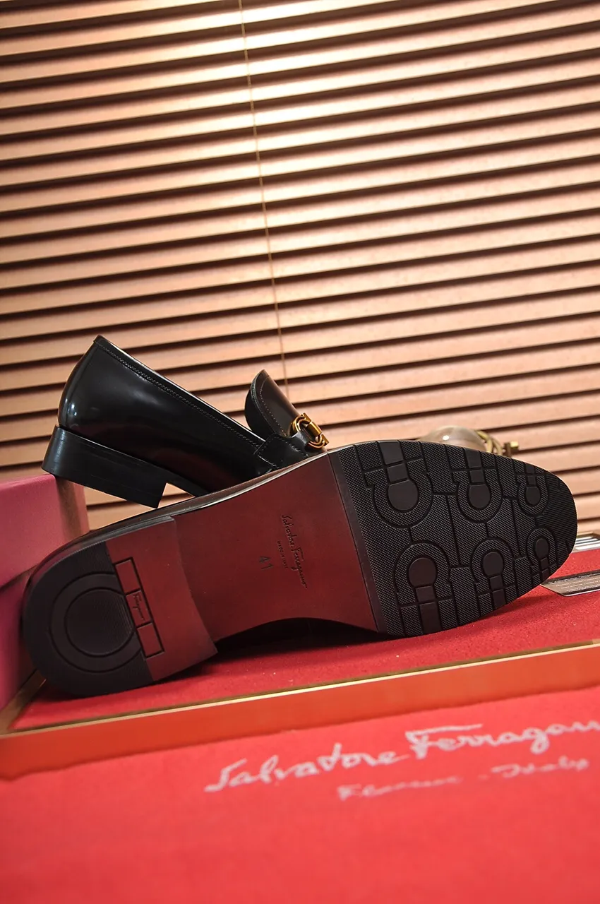 Men's shoes 💰500💶[Ferragamo/Ferragamo] The latest model in the counter. Original imported high-quality cowhide with open edges + imported 🐂 water-dyed cowhide lining + original luxury metal buckle + original combined outsole. Comparison without pressure 38--45 (45 is custom-made and cannot be returned or exchanged)